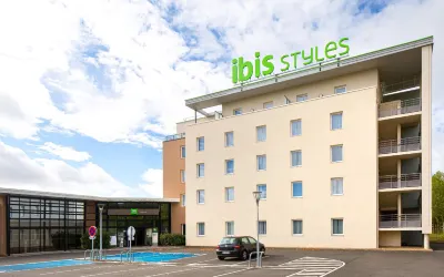 Ibis Styles Montargis Arboria Các khách sạn ở Lorris