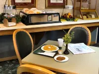カントリー イン & スイーツ バイ ラディソン グリーン ベイ ウィスコンシン - 朝食