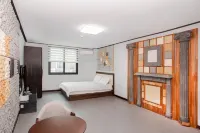 Boryeong Sinjin Pension Hotels near Nampo Station