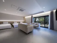 Ulsan Jinha Brown Dot Jinha Beach Branch Hotels near Ganjeolgot