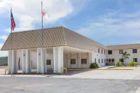 Super 8 by Wyndham Buffalo Các khách sạn ở Buffalo