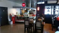 Pit Stop Hotel - 2 ดาว