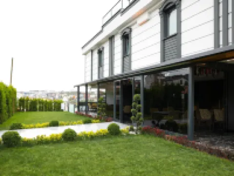 Gardenmode Airport Hotel Hadımköy Toki Sosyal Tesisler yakınındaki oteller