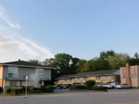 Knights Inn - Park Villa Motel, Midland Hoteles en Midland