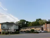 Knights Inn - Park Villa Motel, Midland