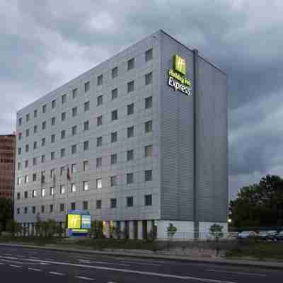 Holiday Inn Express Aéroport de Genève Hotel Exterior