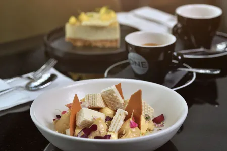 The Leonardo Отели рядом с достопримечательностью «Sandton Skye»