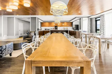 Best Western Plus Airdrie Hotel