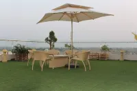 7 Seasons Resort & Spa