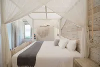 Kai Tulum - Bathtub