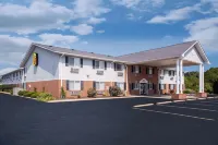 Super 8 by Wyndham Washington Hotels near Central Methodist University - Union