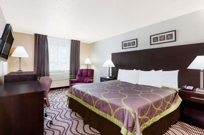 キングルーム(喫煙) スーパー 8 - タッパハノックの写真