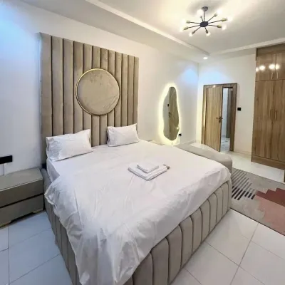 Trend's Place Abuja Hotel dekat Abuja Airport Mosque