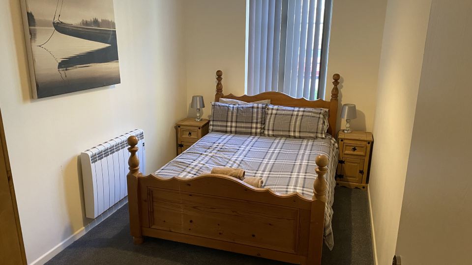 2 Bedroom Ground Floor Riverside Apartment St Neots