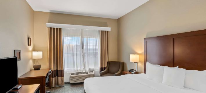 Comfort Inn & Suites Hotels in Umatilla County