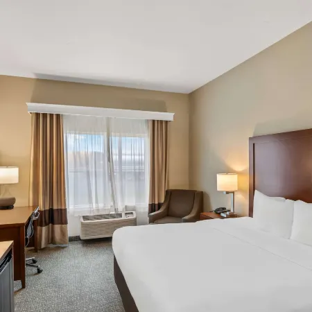 Comfort Inn & Suites