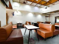 Goroomgo Atithi Galaxy Kanpur Hotels in Kanpur