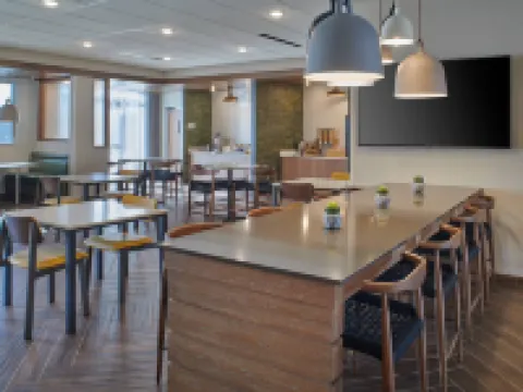 Fairfield Inn & Suites Louisville Jeffersonville Hotels in Clark County