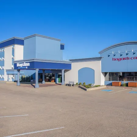 Days Inn & Conference Centre by Wyndham Camrose Norsemen