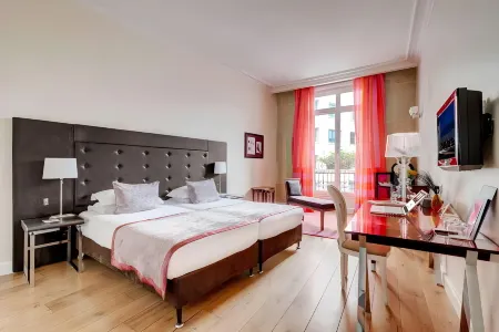 Le 123 Elysees - Astotel