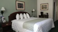 The Inn at Houghton Creek