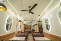 Hotel the Vaishvik Banganga Road