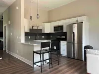 Washington A / Stylish 1BR/1BA Downtown Apt