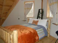 Hocking Hills A-Frame Log/Stone Cabin by the Pond-Quiet and Private