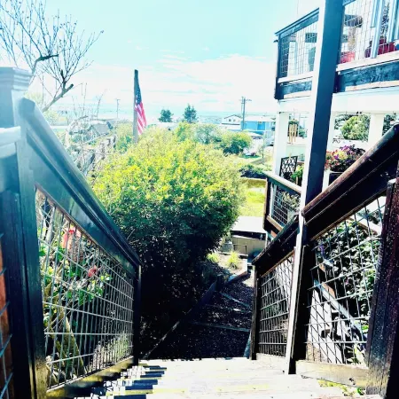 COZY Seaside Studio - just mins from beach - FREE EV Charging.