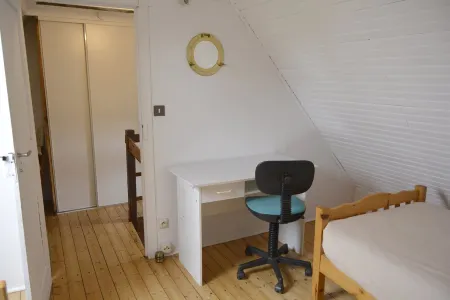 100 m Plage du Portzic Morgat Maison 4 Personnes 2 Chambres Jardin Отели рядом с достопримечательностью «Fun Park Crozon»