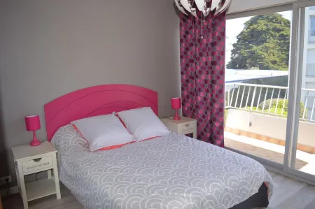 TOWN CENTER QUIBERON