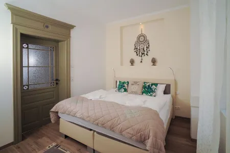 BACCHUS vacation apartment in the Königshof Freyburg (Unstrut)