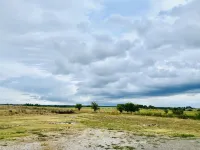 Renovated 1-3 bedroom barn house, minutes to town