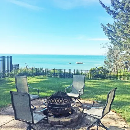 Pets welcome. Great Ocean View . Remodeled Kitchen. Fire Pit. BBQ<br>Free WiFi.