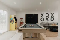Lake house with Arcade games near Hudson-Catskills