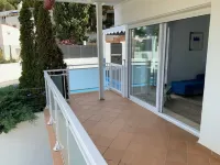 Sea view apartment with private pool