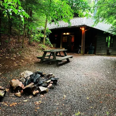 New River Gorge Cabins-The Gathering Place Near New River Gorge NP & Preserve.