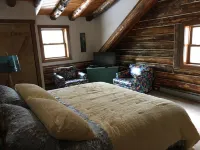 Secluded Log Cabin on 300 Acres Near the Heart of Amish Country Ohio