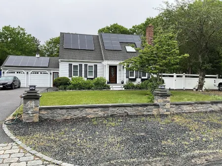 Charming 4-bedroom house with WiFi and AC in pleasant Sandwich Отели в г. Сандуич