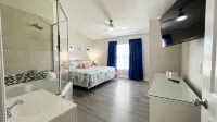 Perfect family two story Villa 8 near SeaWorld