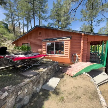 Rustic Cabin Bordering the Pines, Less than 1mi to DT Square