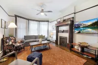 NYC in Minutes  Value Stay Jersey City Retreat the Vic