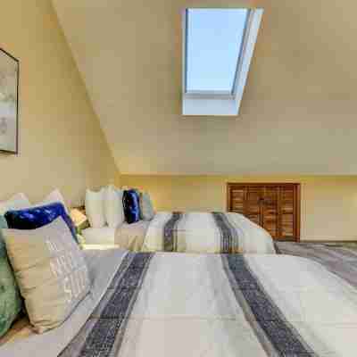 Mtn Creek Resort Condo - Mountain Bike, Hike, Golf, Swim, Legoland, NYC 1 Hour Rooms