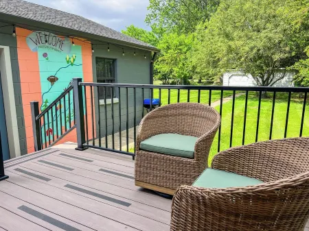 Welcome Race Fans! - Oversize Parking - Firepit - Mural - West Indy - Brownsburg