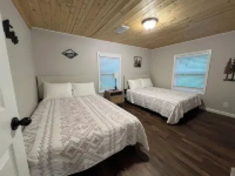 Scenic views, Fire Pit, CozyClose to the Buffalo National RiverPet friendly