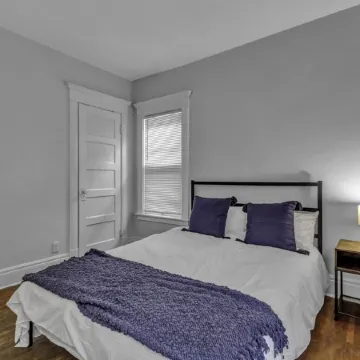 Beautifully Renovated 3 bedroom Elmwood Village Apt