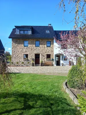 Very nice apartment with garden, perfect starting point for hikes, bike tours etc. Hotels in Hurtgenwald