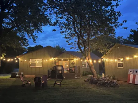 Green House on Texoma, Sandy Beach/Boat Ramp