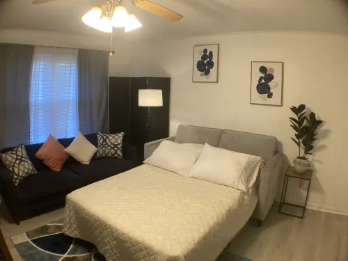 Comfortable and quiet apartment minutes from downtown in Thomasville