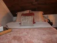 The Red Dog Chalet Couples Retreat w/ Hot Tub Hotels in Mingo County
